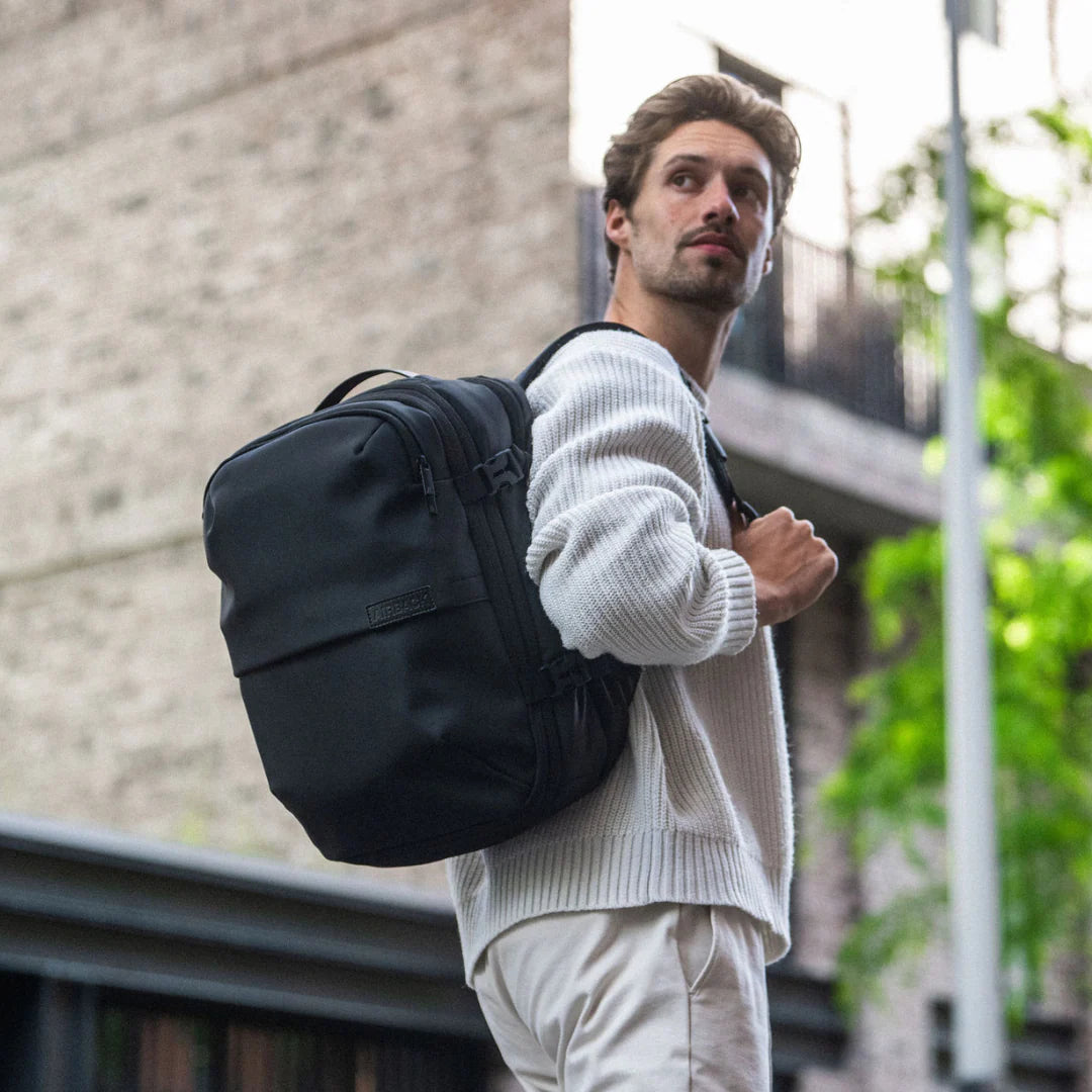 Fluxis Compact TravelPro 17” Backpack